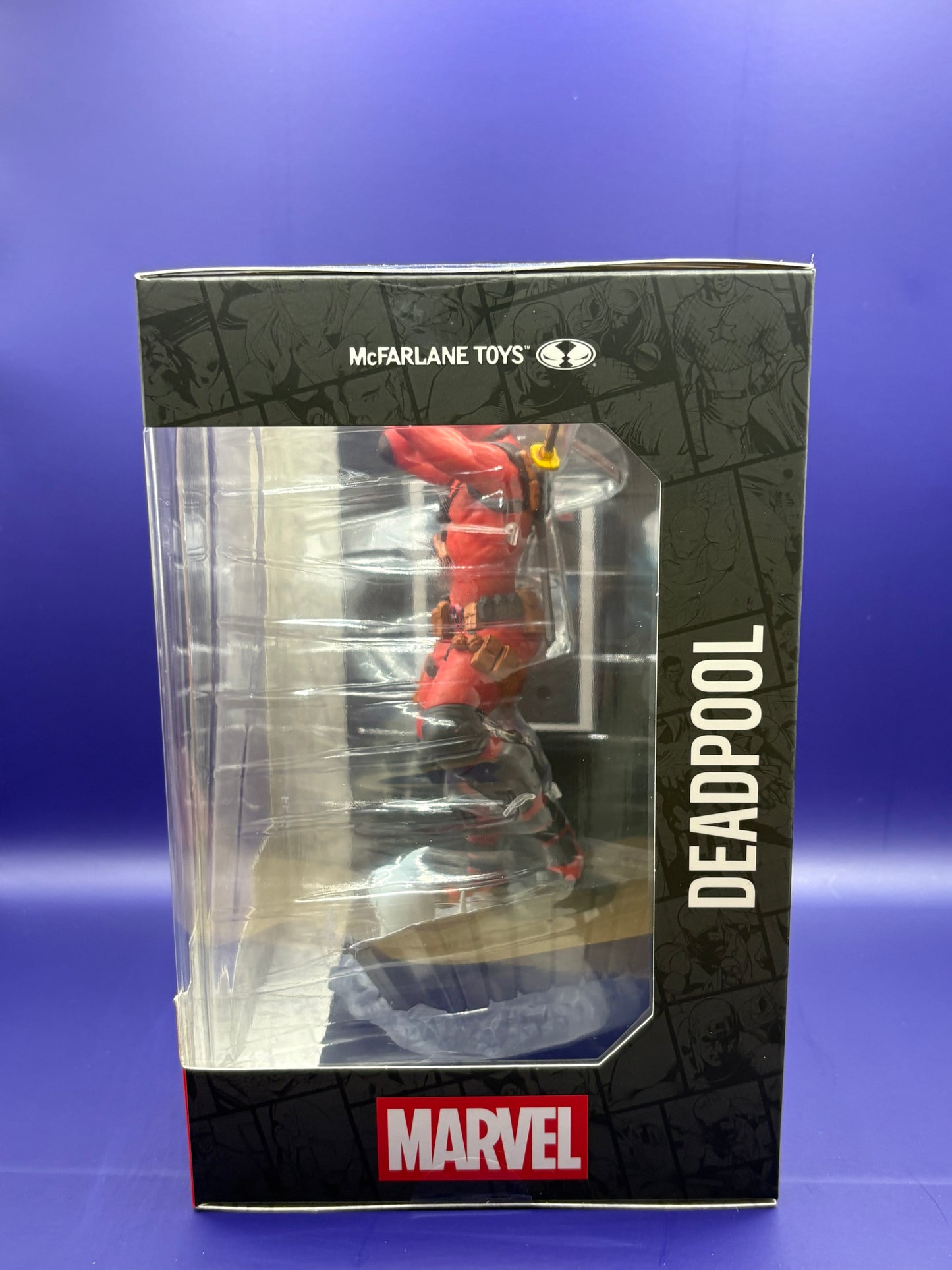 McFarlane Toys Marvel Comics deadpool #1 Comic Inspired Statue – 1/10 Scale