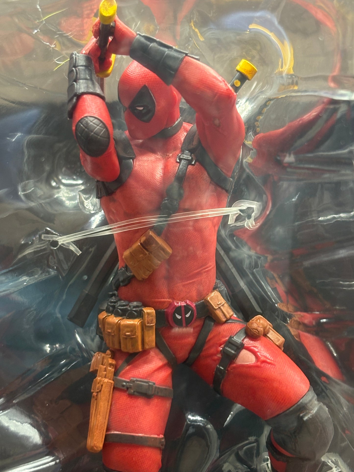 McFarlane Toys Marvel Comics deadpool #1 Comic Inspired Statue – 1/10 Scale